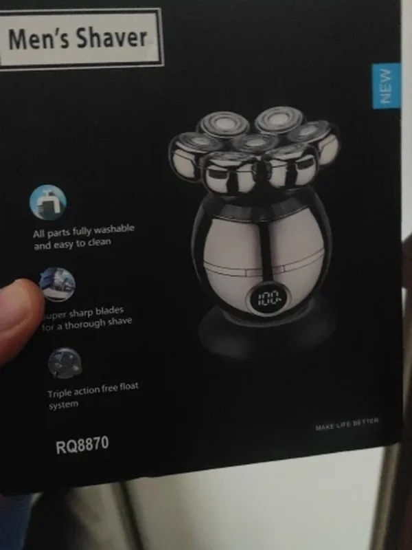 La boîte du rasoir à la réception, photo d'acheteur